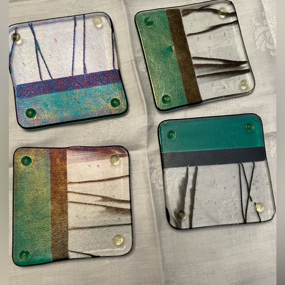Set of 4 Artisan fused glass coasters slightly over 3.5 inch square - Picture 4 of 5